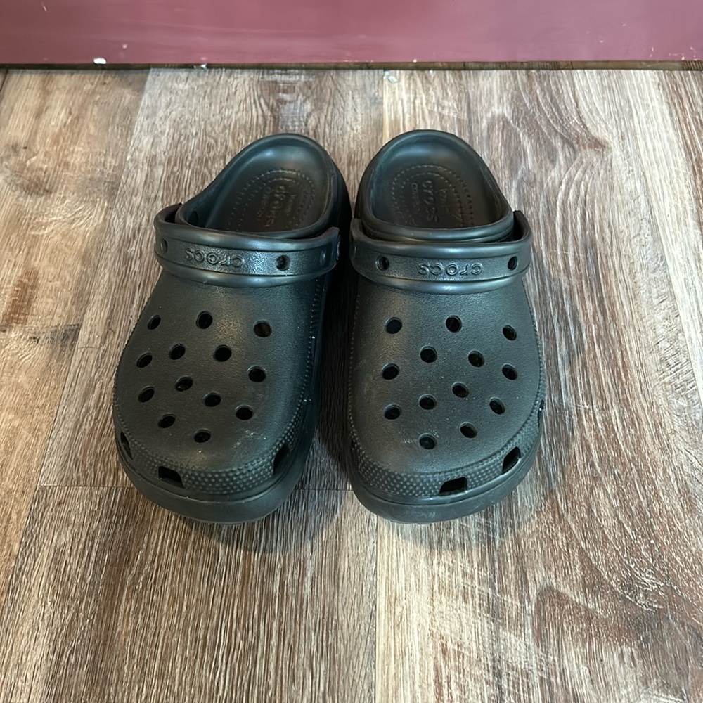 Black platform crocs